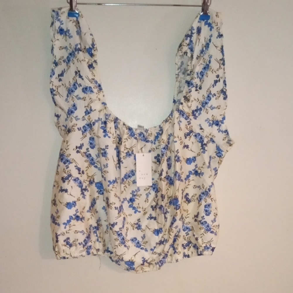 A New Day NWT Cream and Blue Floral Cottagecore Scoop Crop Top XXL
